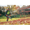 Bekijk de Husqvarna 550 iBTX Ruggedragen Bladblazer met bluetooth
